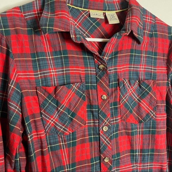 L.L Bean Plaid Long Sleeve Button Down - Picture 5 of 9